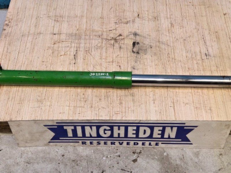 John Deere 1170
