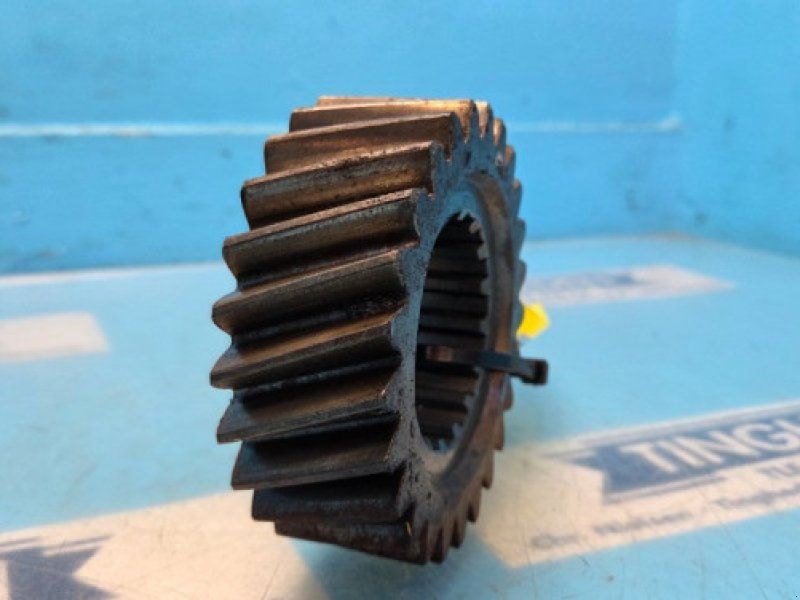 Ford 8260