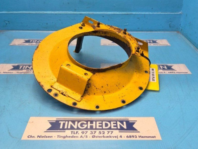 New Holland TX68