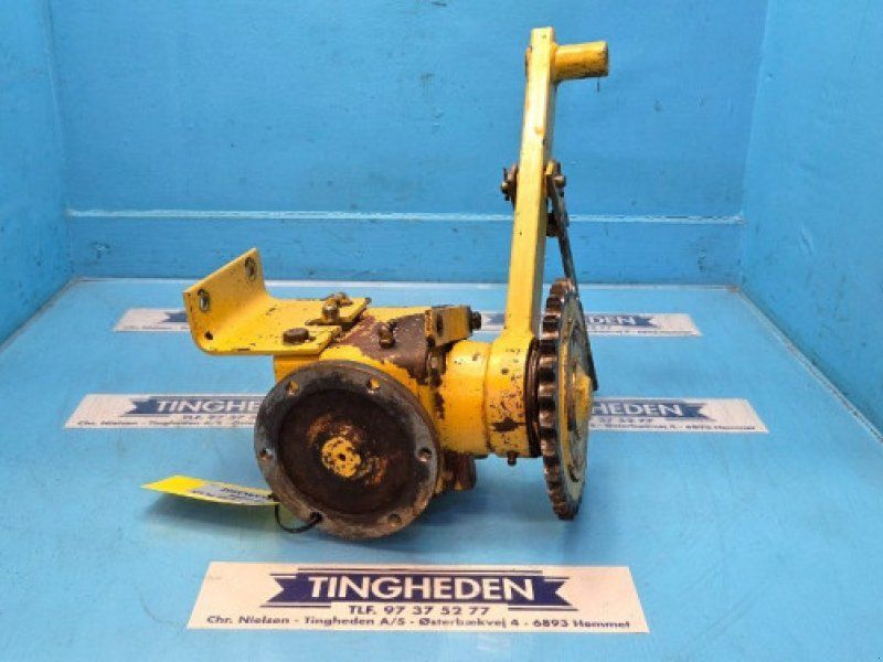 New Holland TX68