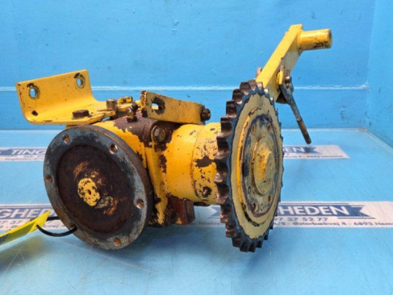 New Holland TX68