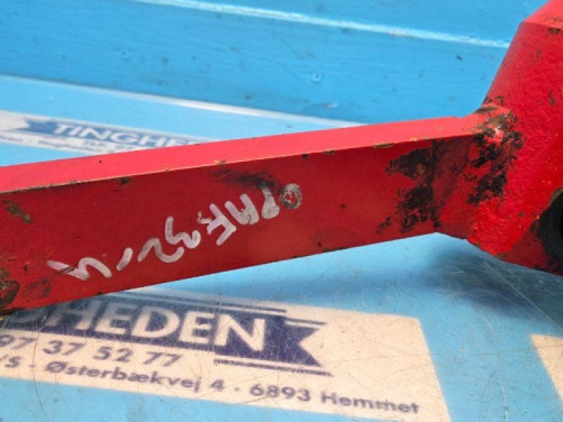 Massey Ferguson 32