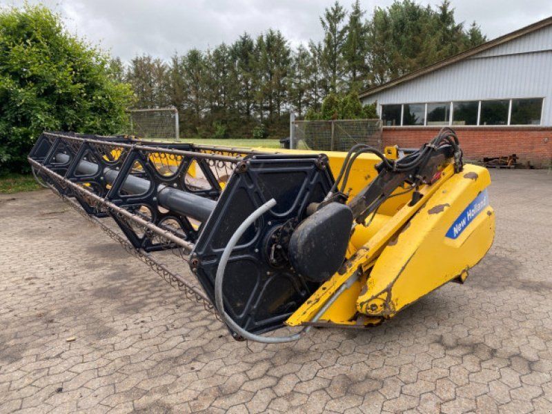 New Holland 24