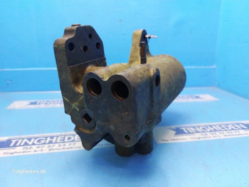 John Deere 3040