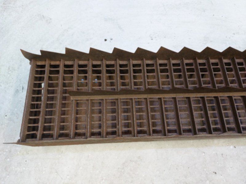 D4500