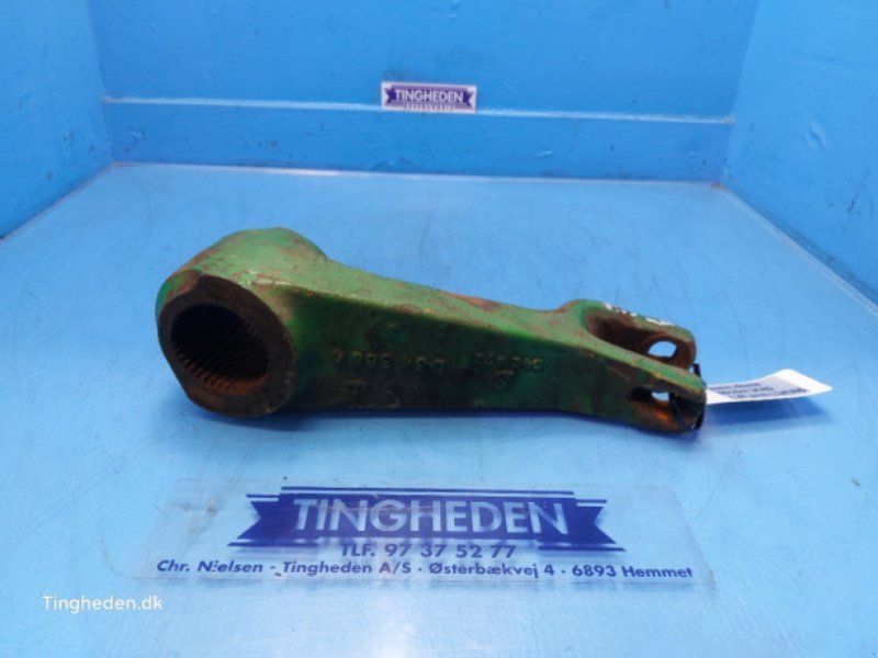 John Deere 3040