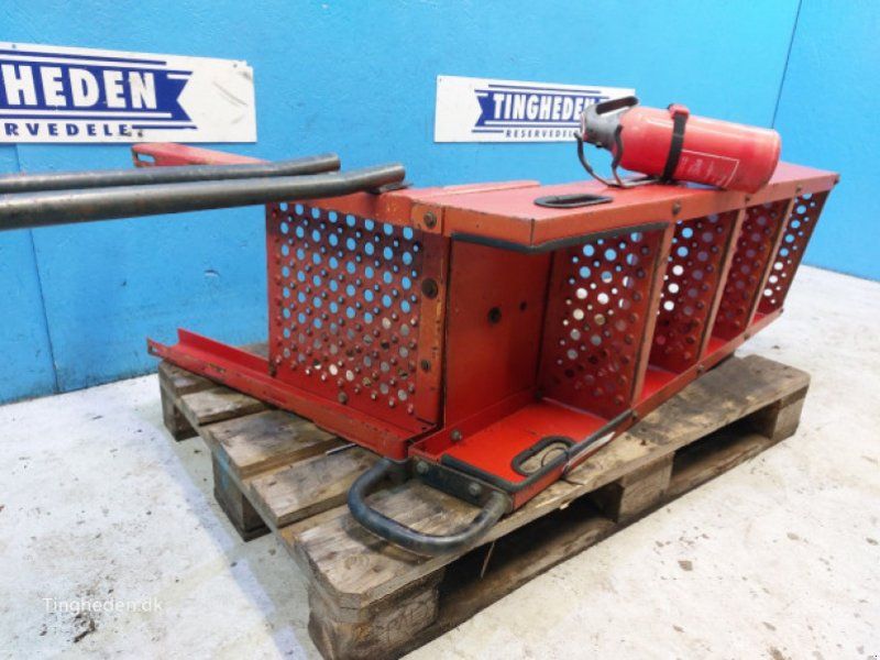 Massey Ferguson 32