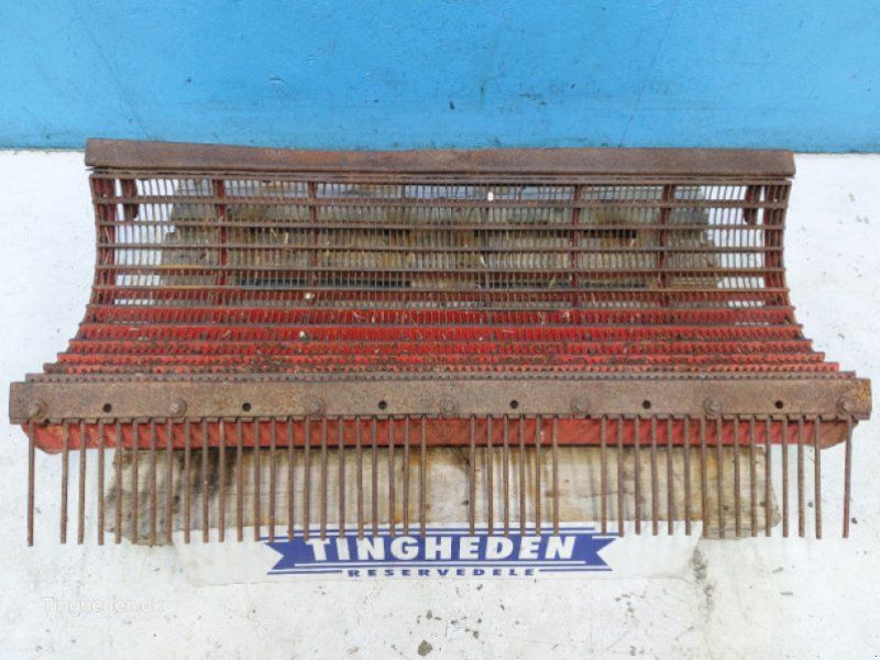 Massey Ferguson 32