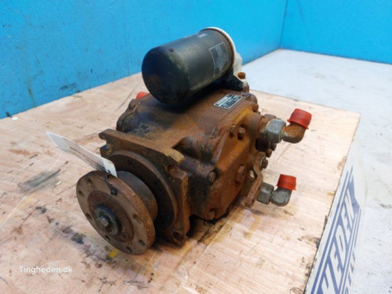 Massey Ferguson 32