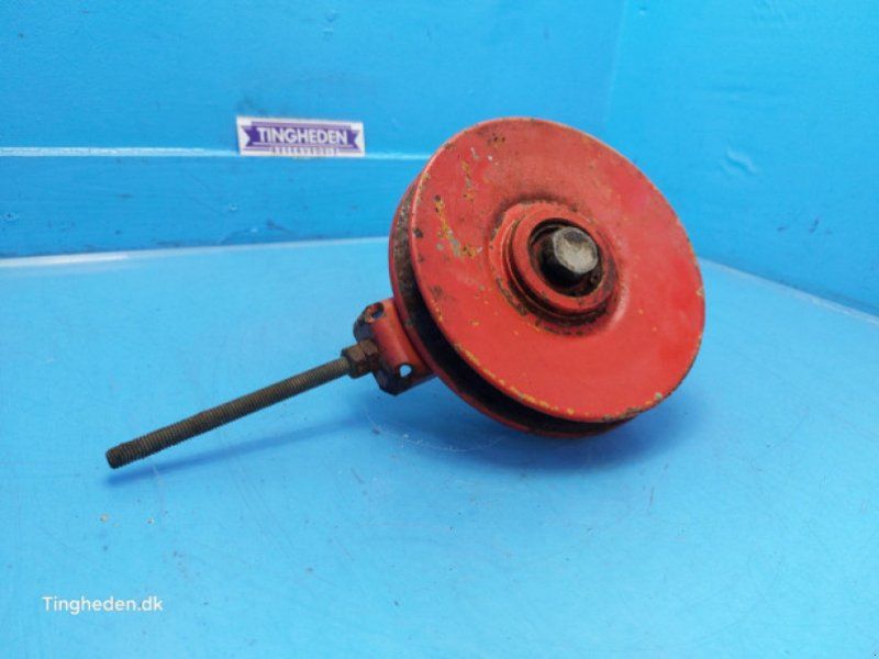 Massey Ferguson 32
