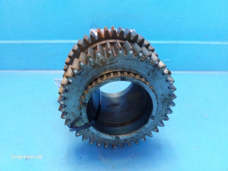 New Holland 8340