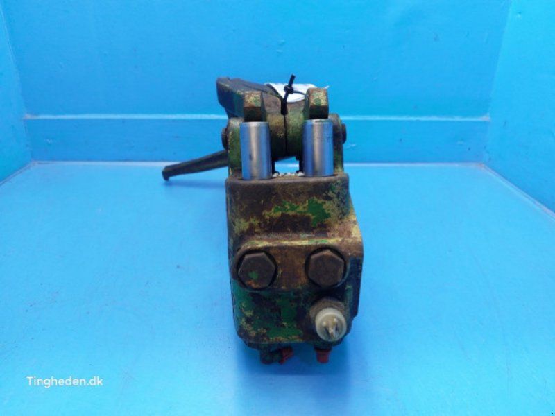 John Deere 2040