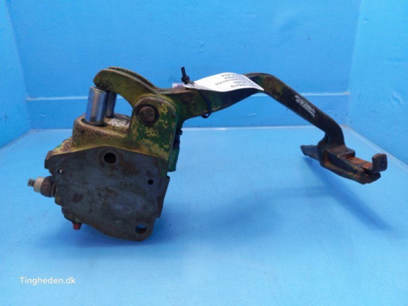 John Deere 2040