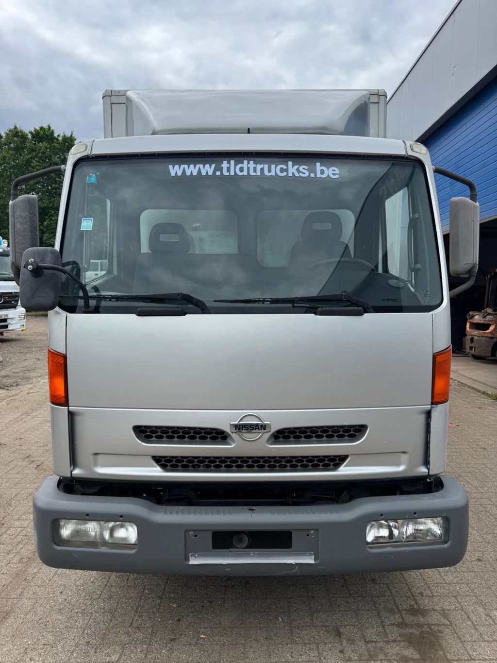 Nissan Atleon **3500kg-BELGIAN ORIGINE**