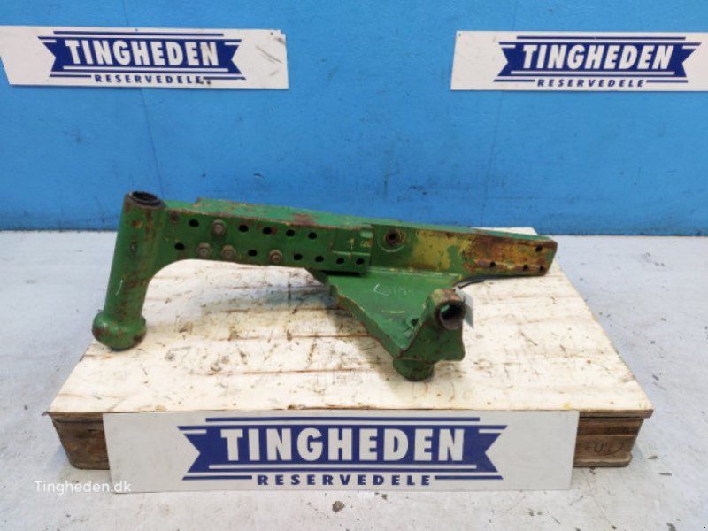 John Deere 2040