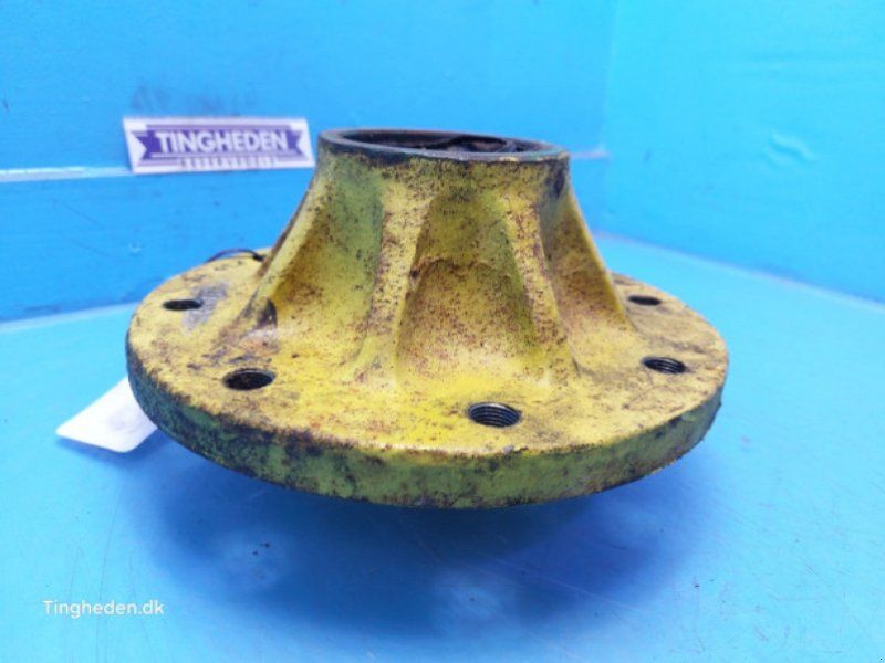 John Deere 1075