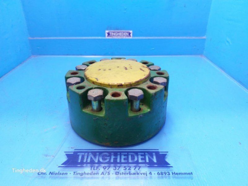 John Deere 6110