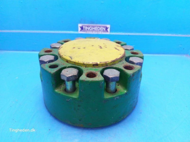 John Deere 6110