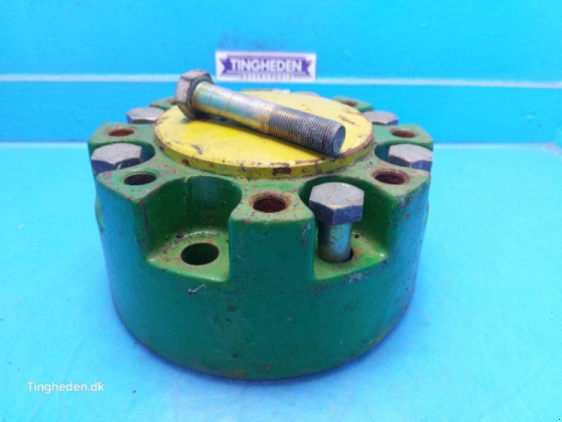 John Deere 6110