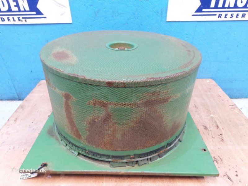 John Deere 1065