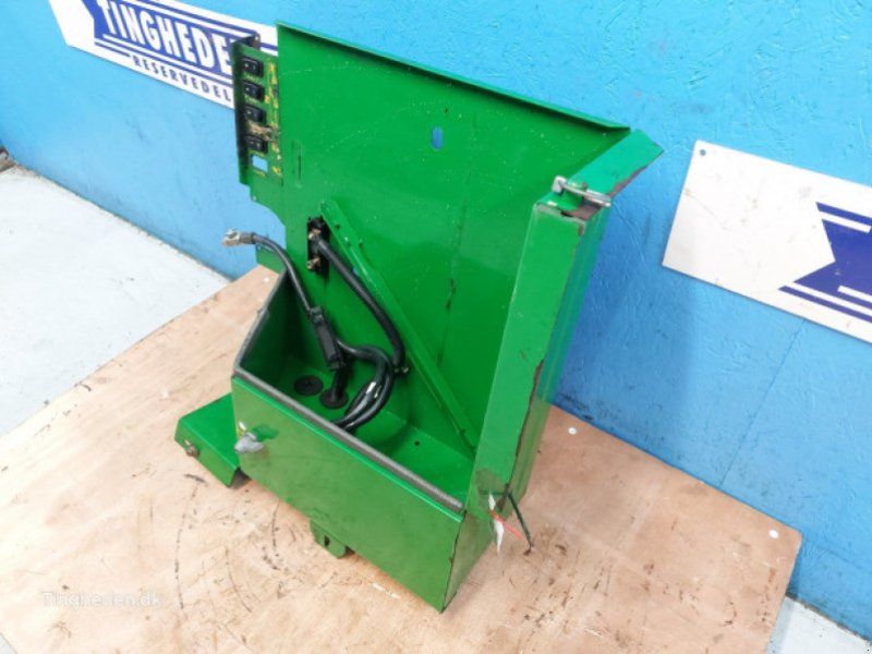 John Deere T660i
