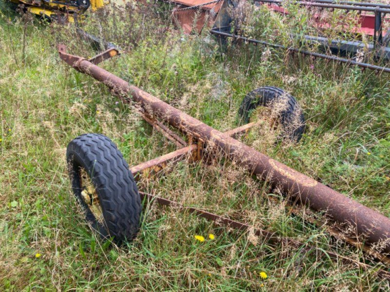 New Holland Skærebordsvogn