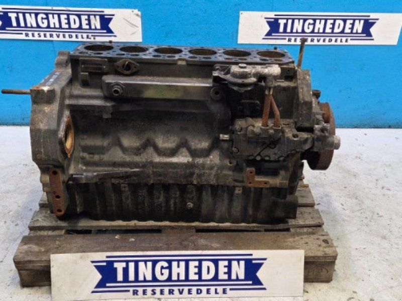 John Deere 6068