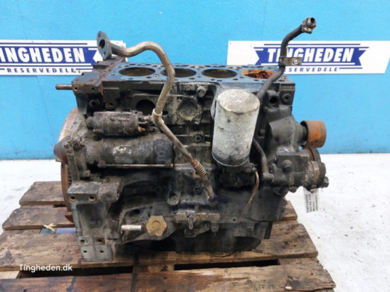New Holland F4DFE414Z
