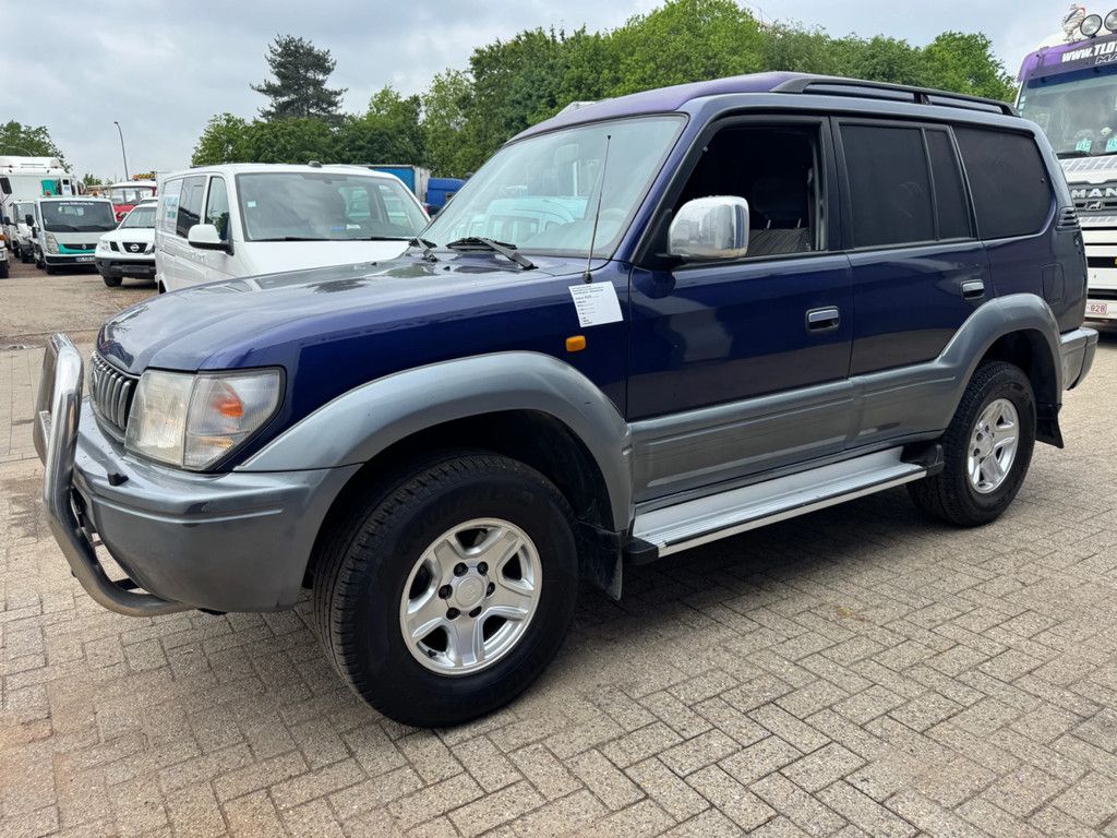 Toyota Land Cruiser **LONG CHASSIS-AIRCO**