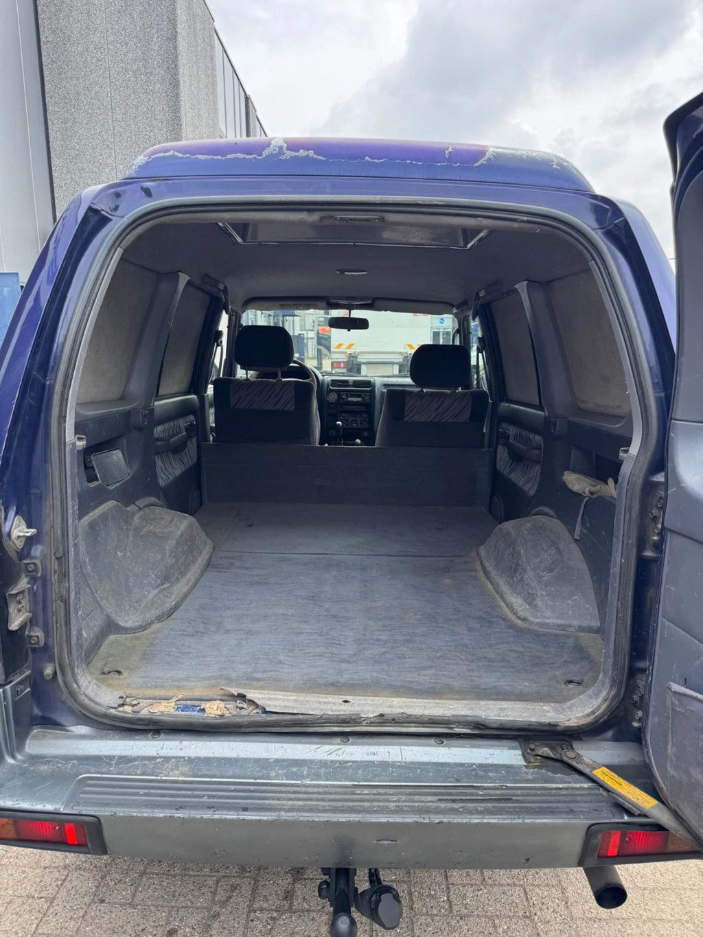 Toyota Land Cruiser **LONG CHASSIS-AIRCO**