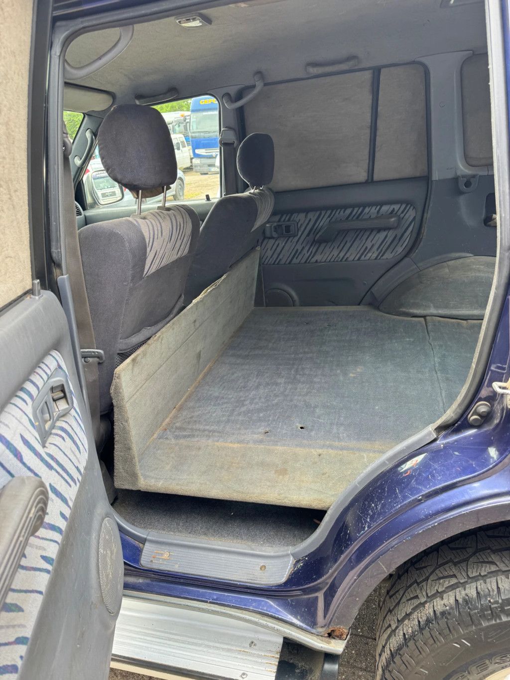 Toyota Land Cruiser **LONG CHASSIS-AIRCO**