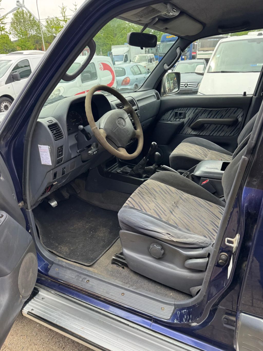 Toyota Land Cruiser **LONG CHASSIS-AIRCO**