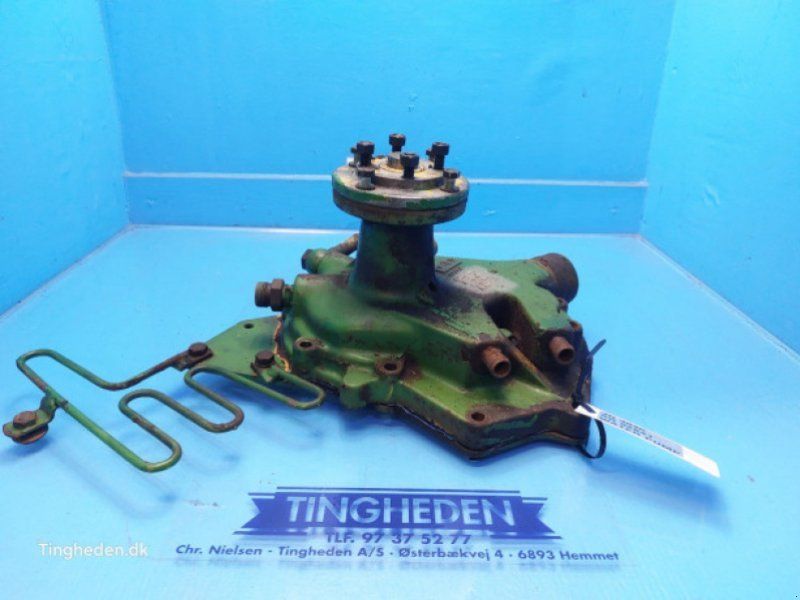 John Deere 3040