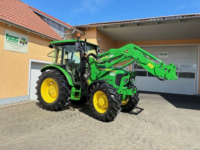 John Deere 5080R PowrQuad Plus mit Industriefrontlader