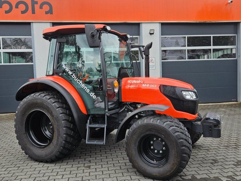 Kubota M4-063 CAB