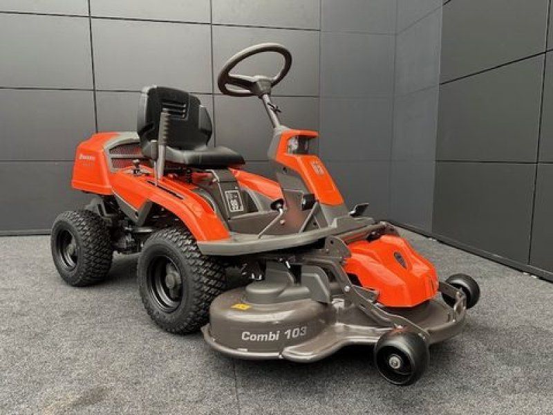 Husqvarna Rider R216TC AWD mit 103cm Mähdeck 16PS Allrad