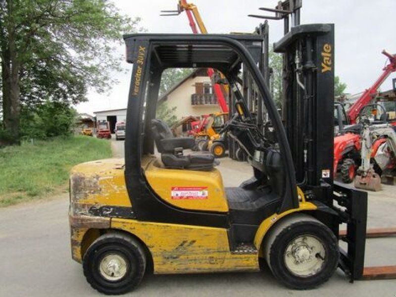 Yale 3T Tripl-Freihub 4,9m + ZINKENVERSTELLER