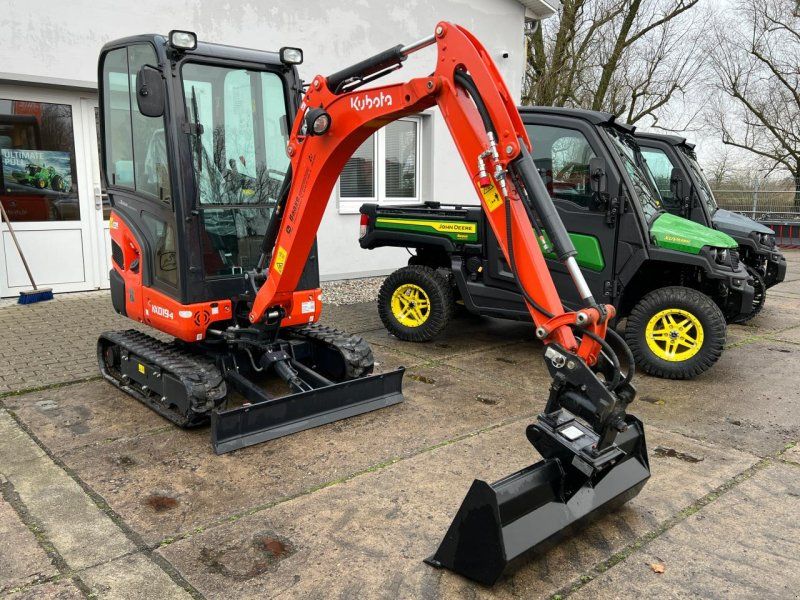 Kubota KX019-4 mit PowerTilt
