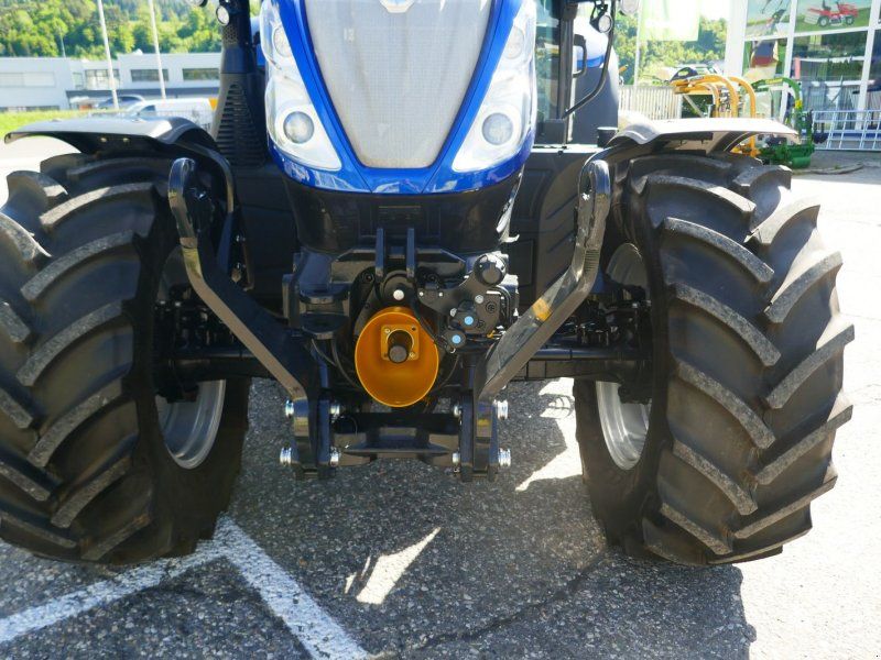 New Holland T6.145 Auto Command (Stage V)