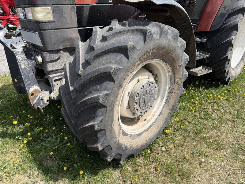 New Holland M 135/8360
