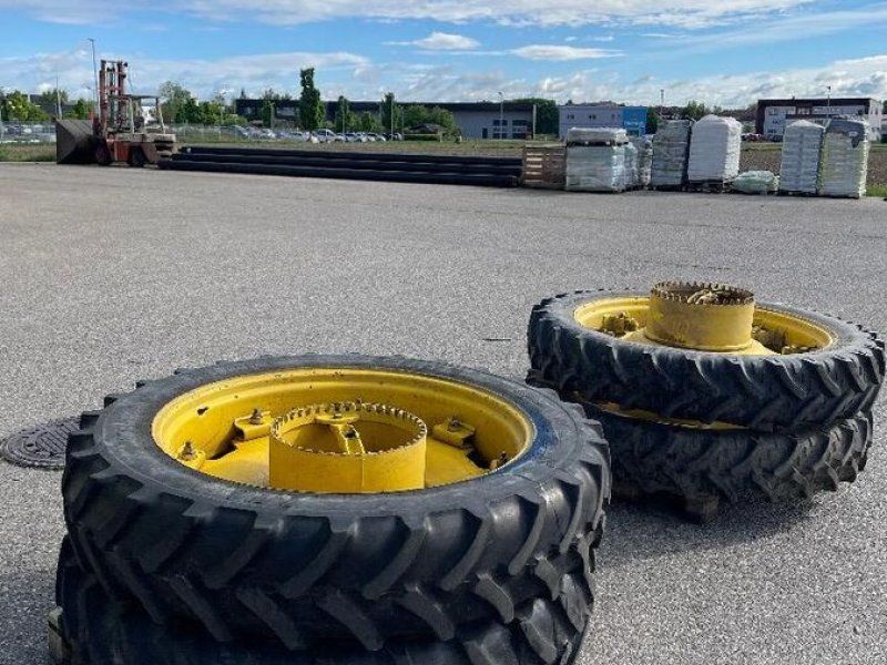 300/95R42 und 270/95R44
