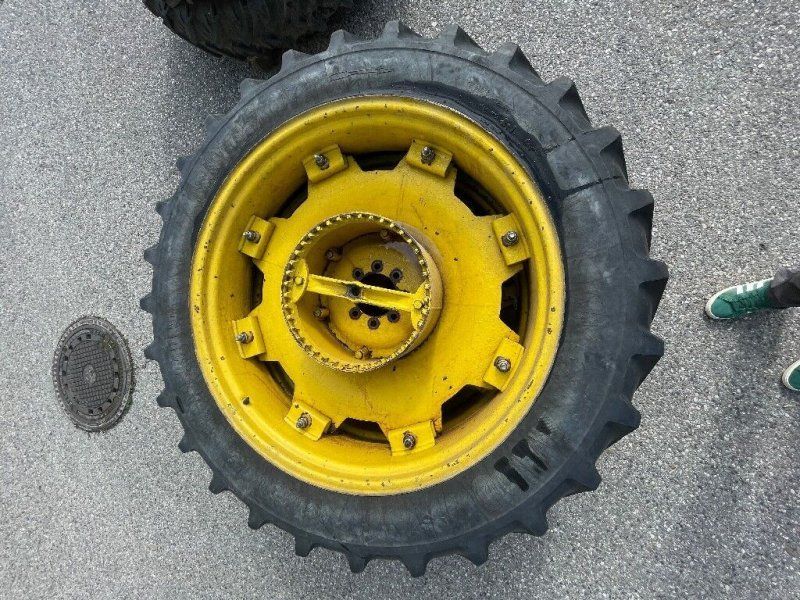 300/95R42 und 270/95R44