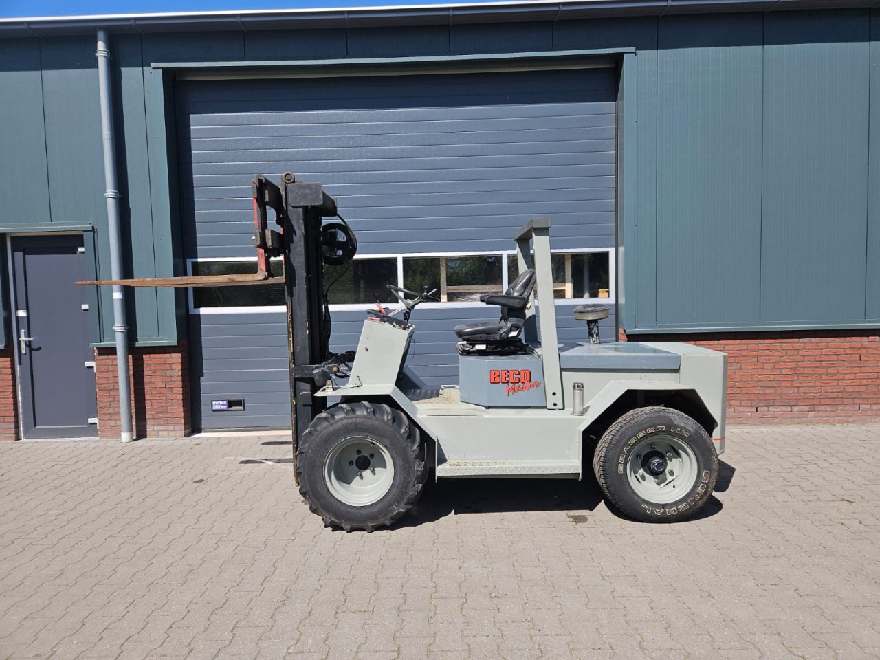 Ruwterrein heftruck Beco Master / Prins