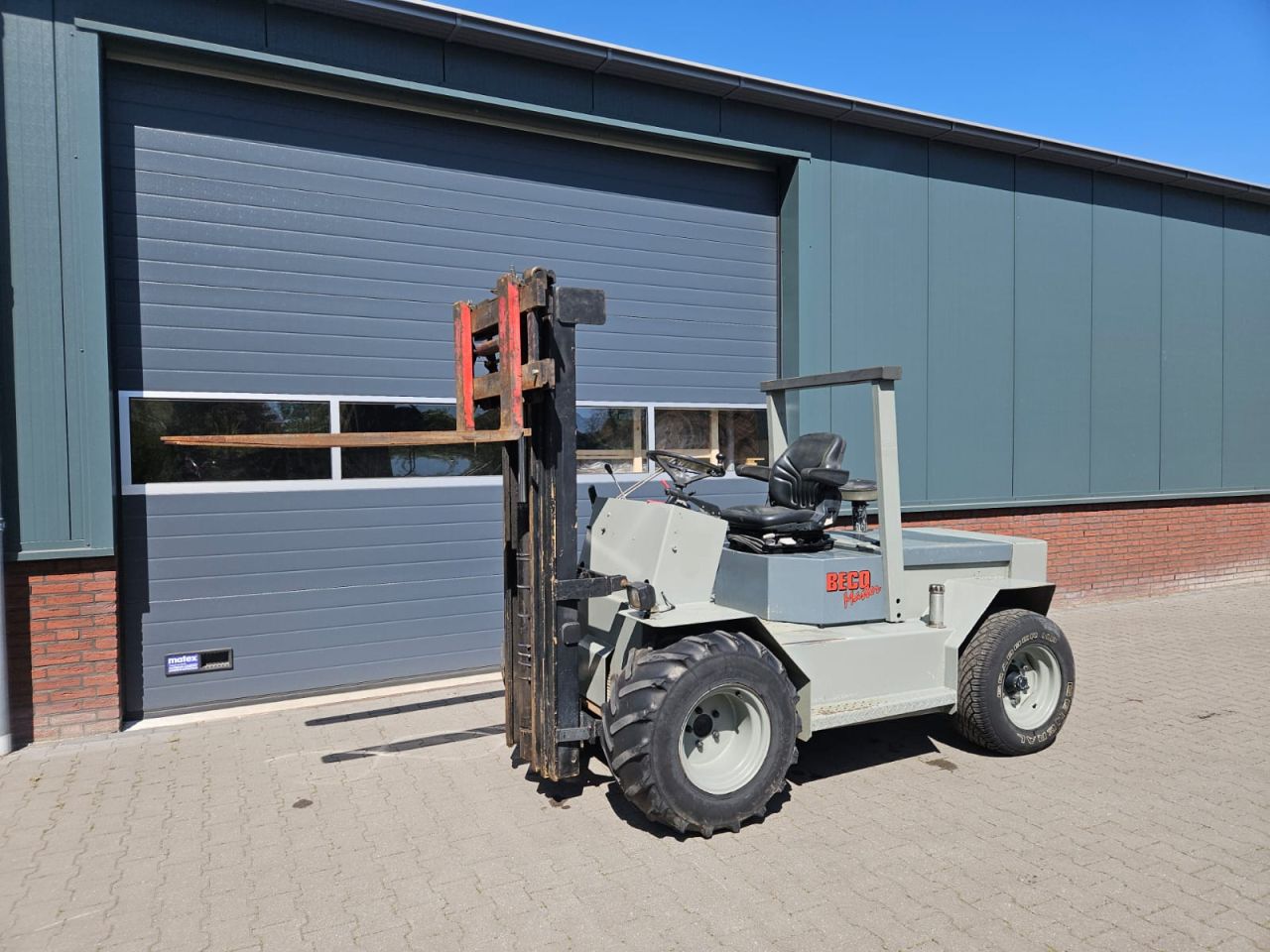 Ruwterrein heftruck Beco Master / Prins