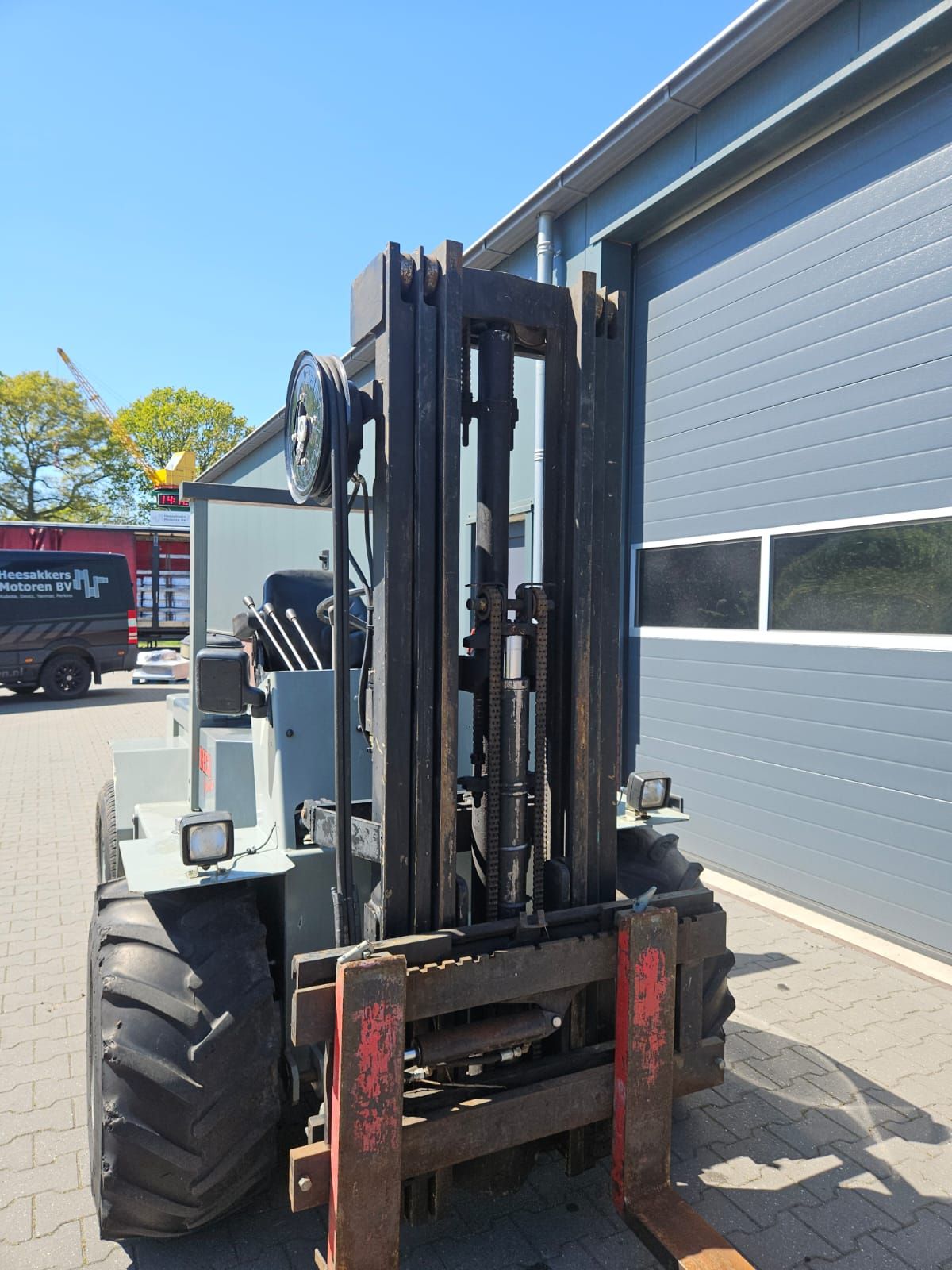 Ruwterrein heftruck Beco Master / Prins