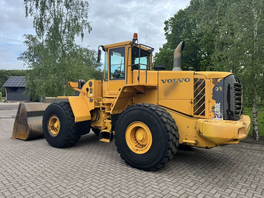 Volvo L180E Loader shovel