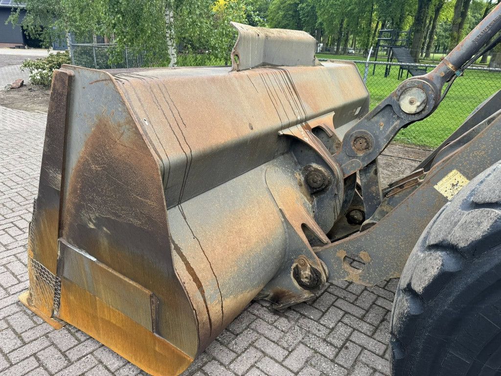 Volvo L180E Loader shovel