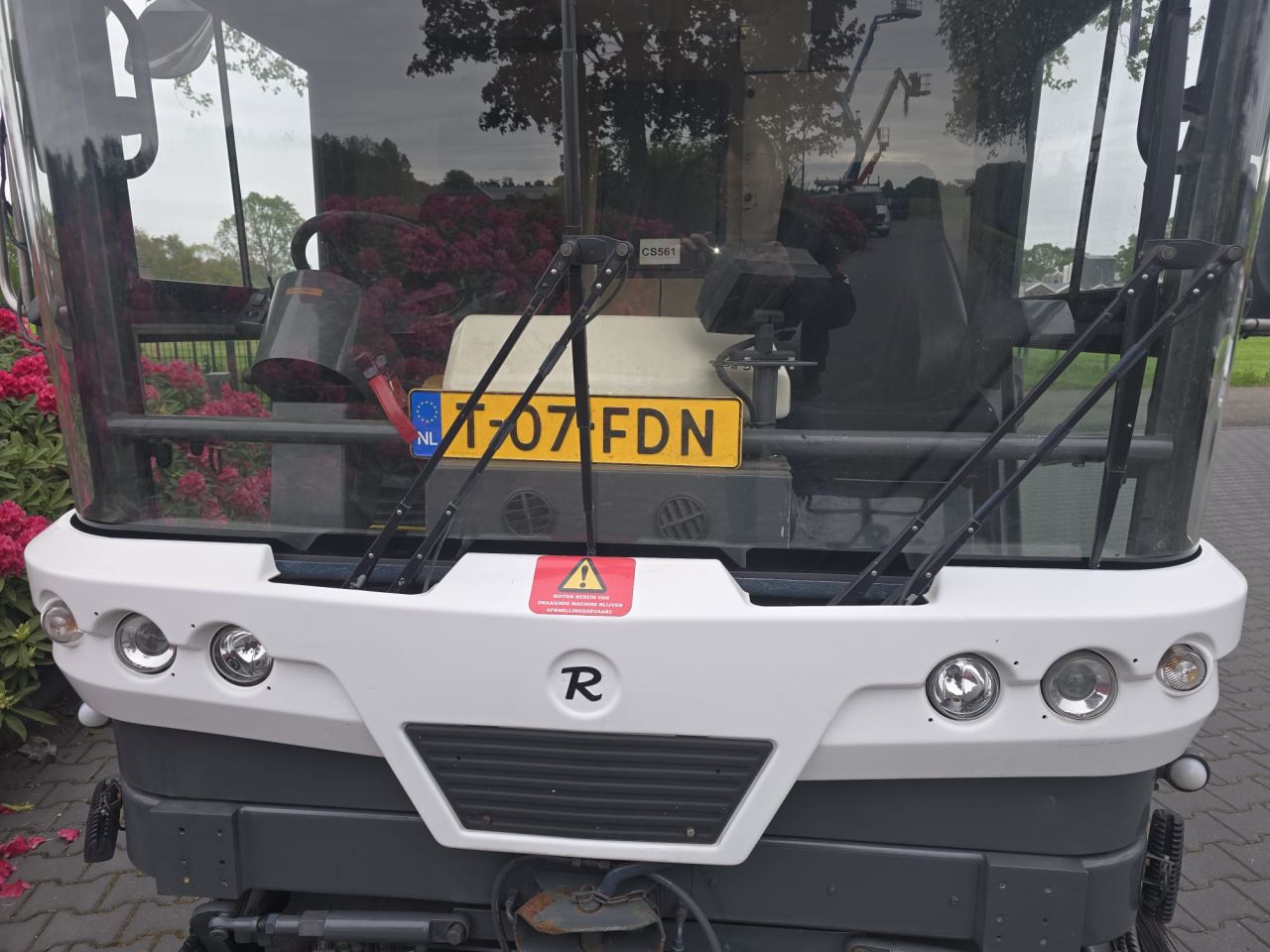 Te Koop Ravo 530 Veegzuigwagen met kenteken