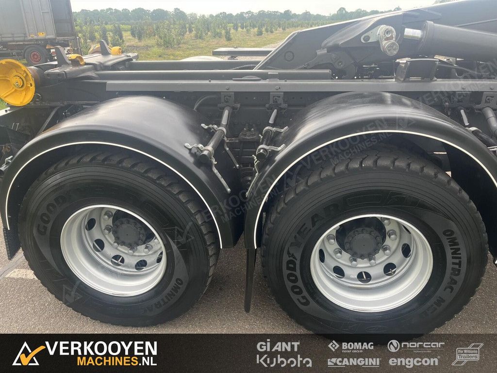 2010 Volvo FM 330 6x4 Haakarm 21T Euro5 VT871