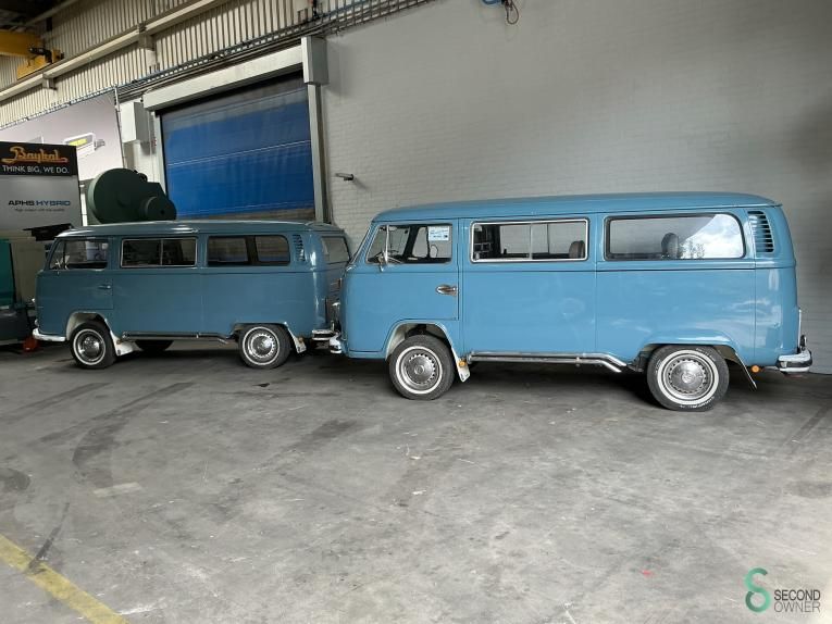 Car's Volkswagen T2 1975